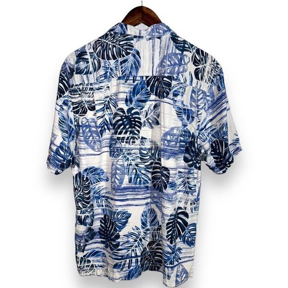 Tommy Bahama Nashville Predators Silk Print Camp Shirt M - Picture 8 of 8